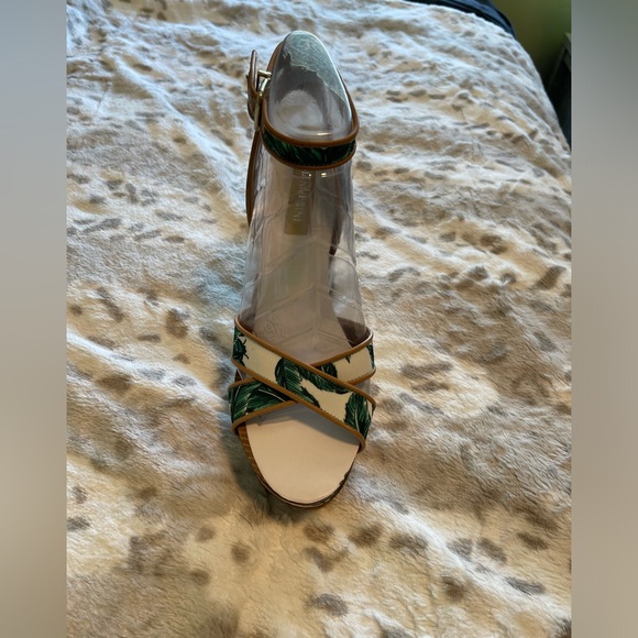 Gianni Bini Luisa Two Wedge